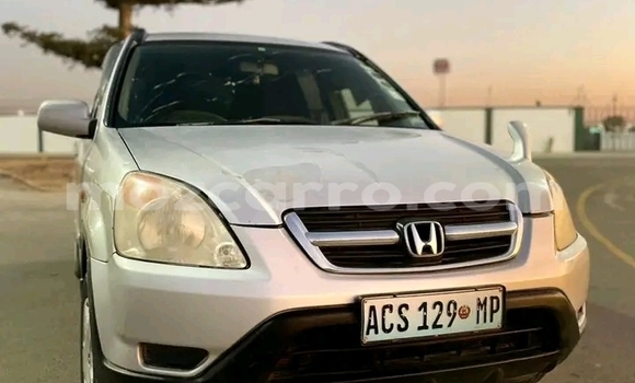 Buy Used Honda CR-V White Car in Panda in Inhambane Buy Used Honda CR-V White Car in Panda in Inhambane