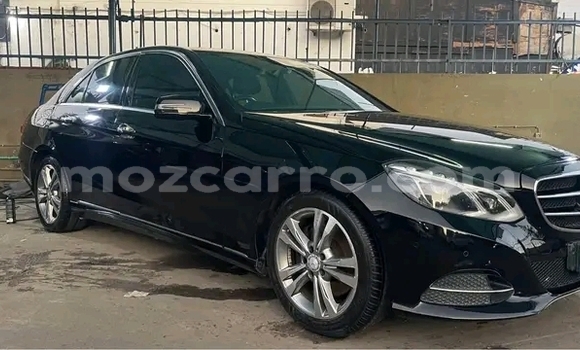 Comprar Usado Mercedes‒Benz CL-Class Verde Carro em Búzi em Sofala Comprar Usado Mercedes‒Benz CL-Class Verde Carro em Búzi em Sofala