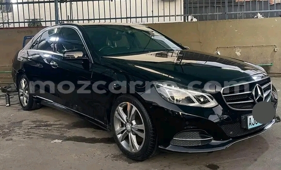 Comprar Usado Mercedes‒Benz CL-Class Verde Carro em Búzi em Sofala Comprar Usado Mercedes‒Benz CL-Class Verde Carro em Búzi em Sofala