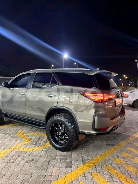 Big with watermark toyota fortuner sofala caia 39150