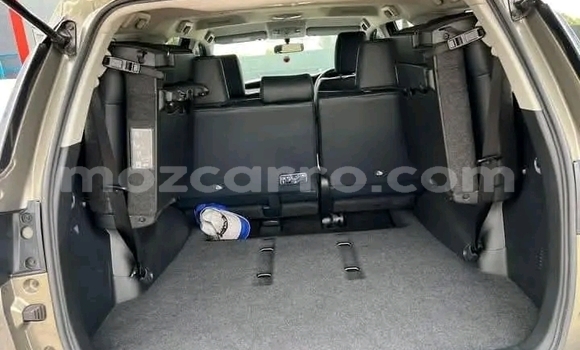 Comprar Usado Toyota Fortuner Preto Carro em Caia em Sofala Comprar Usado Toyota Fortuner Preto Carro em Caia em Sofala