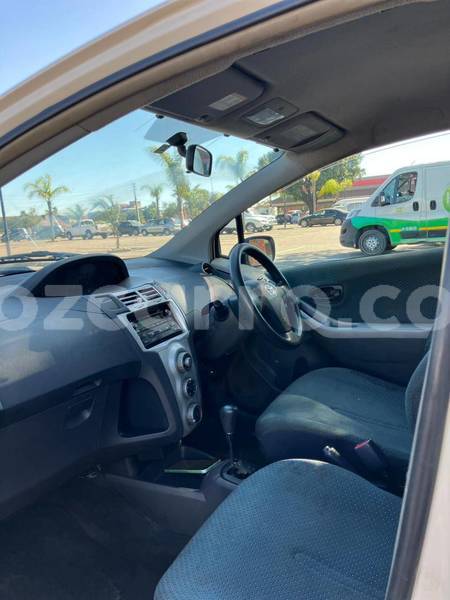 Big with watermark toyota vitz sofala beira 39163