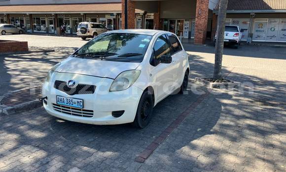 Tenga Tsaru Toyota Vitz Chena Mota in Beira in Sofala Tenga Tsaru Toyota Vitz Chena Mota in Beira in Sofala