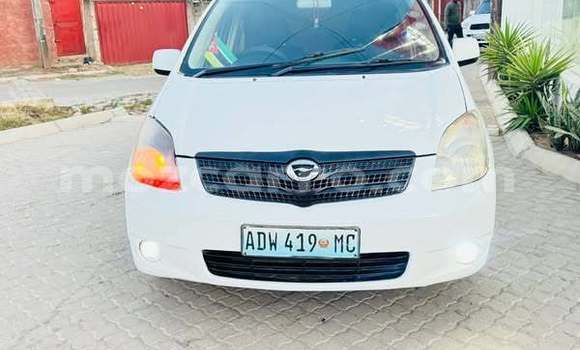 Comprar Usado Toyota Spacio Branco Carro em Beira em Sofala