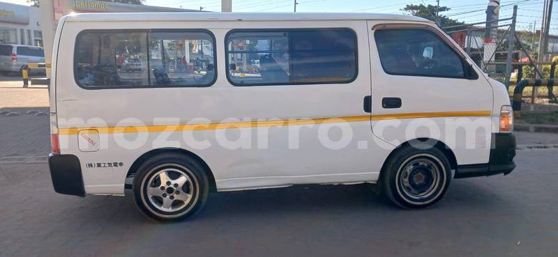 Big with watermark nissan caravan sofala beira 39166