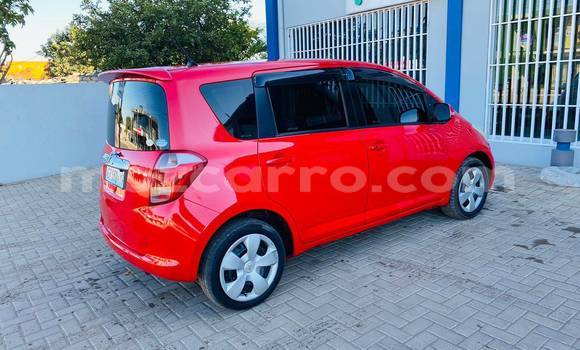 Tenga Tsaru Toyota Ractis Tsvuku Mota in Beira in Sofala Tenga Tsaru Toyota Ractis Tsvuku Mota in Beira in Sofala