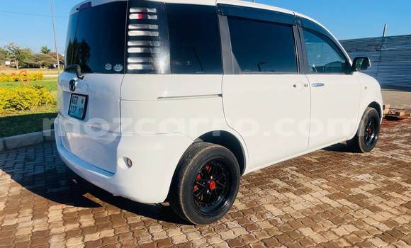 Tenga Tsaru Toyota Sienta Chena Mota in Beira in Sofala Tenga Tsaru Toyota Sienta Chena Mota in Beira in Sofala