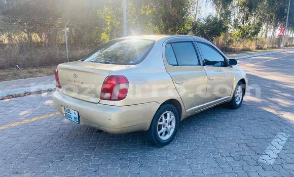 Comprar Usado Toyota Platz Other Carro em Beira em Sofala Comprar Usado Toyota Platz Other Carro em Beira em Sofala