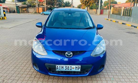 Comprar Usado Mazda Demio Azul Carro em Beira em Sofala