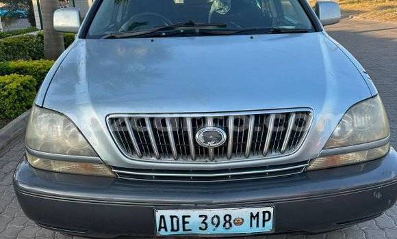 Buy Used Toyota Harrier Other Car in Beira in Sofala