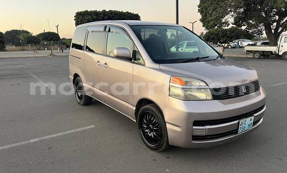 Comprar Usado Toyota Voxy Other Carro em Beira em Sofala Comprar Usado Toyota Voxy Other Carro em Beira em Sofala
