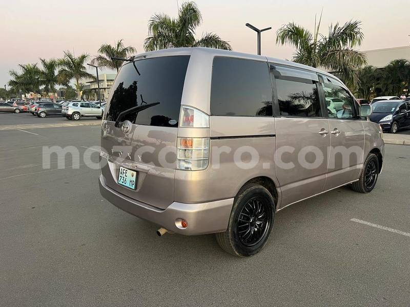 Big with watermark toyota voxy sofala beira 39196