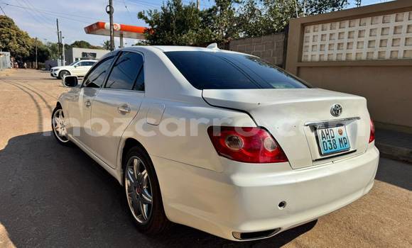 Comprar Usado Toyota Mark X Branco Carro em Beira em Sofala Comprar Usado Toyota Mark X Branco Carro em Beira em Sofala