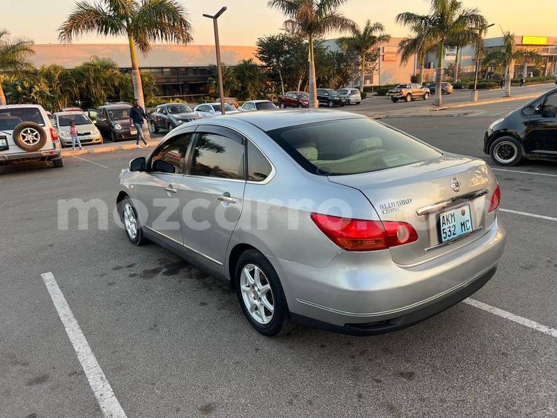 Big with watermark nissan bluebird sofala beira 39202
