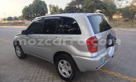 Comprar Usado Toyota RAV4 Other Carro em Beira em Sofala Comprar Usado Toyota RAV4 Other Carro em Beira em Sofala
