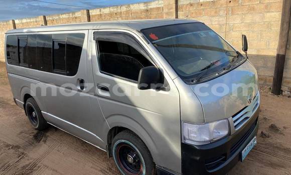 Comprar Usado Toyota Hiace Other Carro em Beira em Sofala