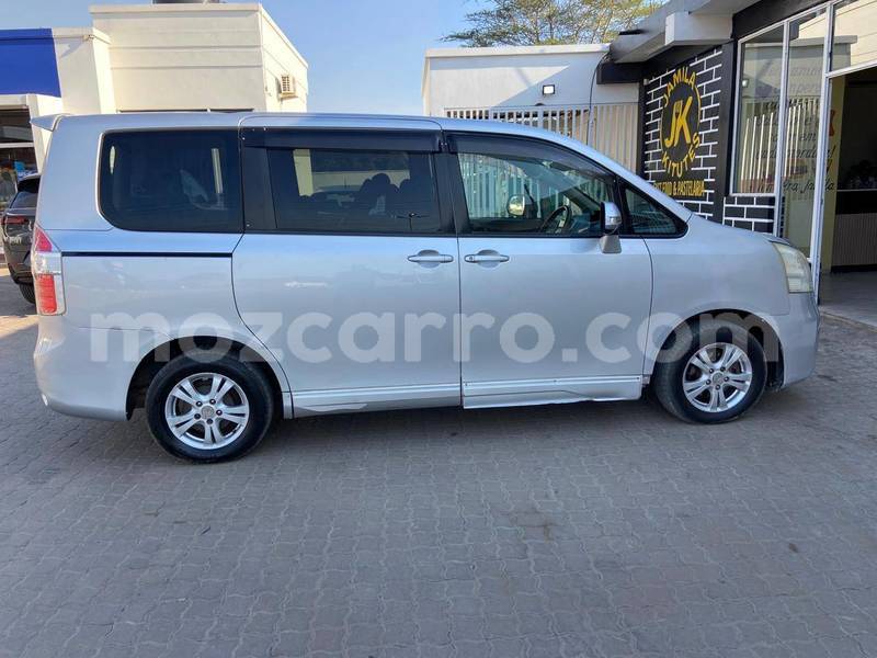 Big with watermark toyota noah sofala beira 39212