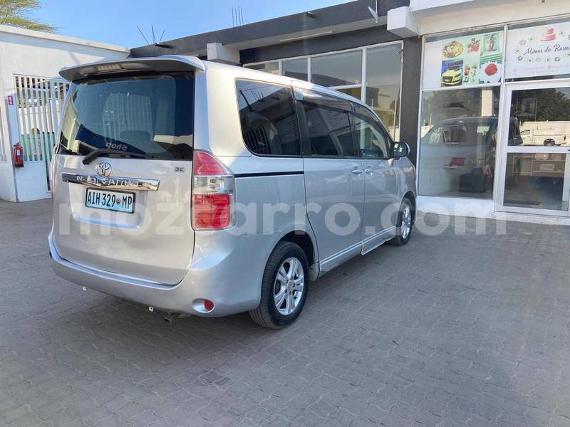 Big with watermark toyota noah sofala beira 39212