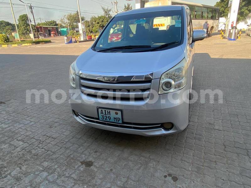 Big with watermark toyota noah sofala beira 39212