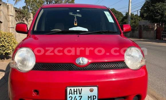 Tenga Tsaru Toyota Sienta Tsvuku Mota in Beira in Sofala Tenga Tsaru Toyota Sienta Tsvuku Mota in Beira in Sofala