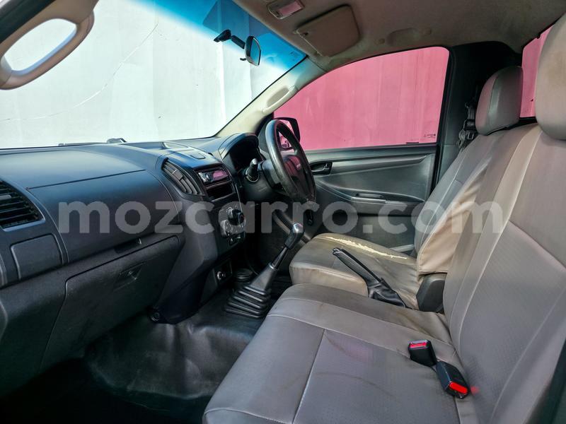 Big with watermark isuzu kb maputo maputo 39216