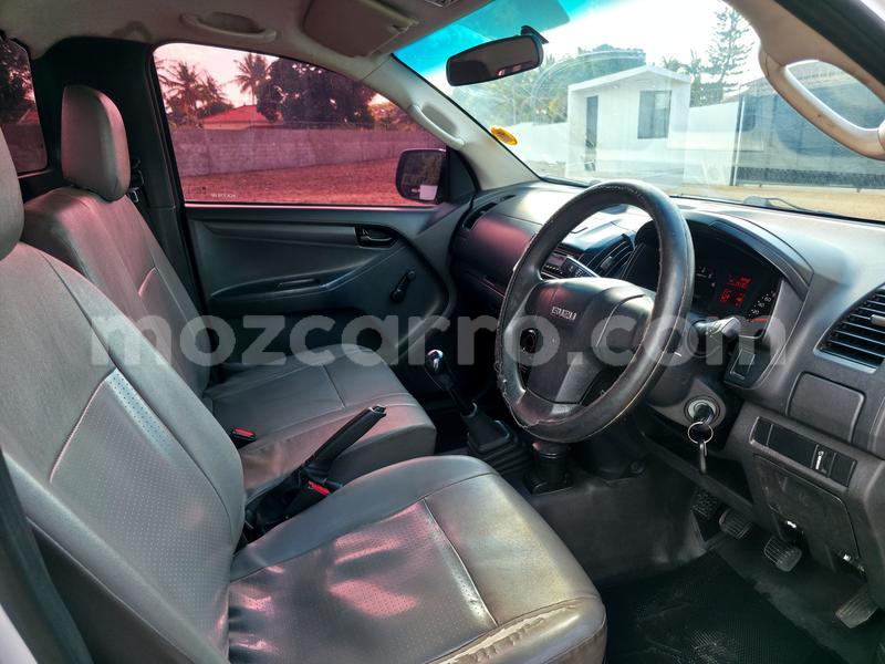 Big with watermark isuzu kb maputo maputo 39216