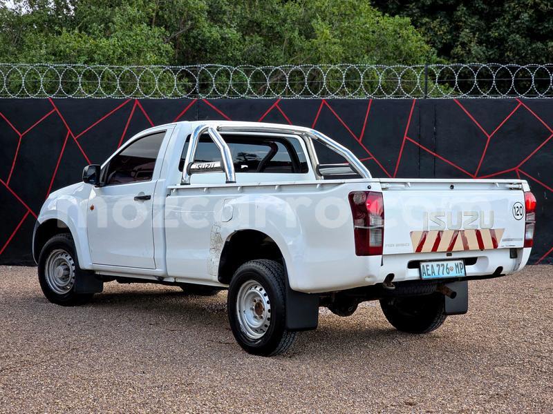 Big with watermark isuzu kb maputo maputo 39216