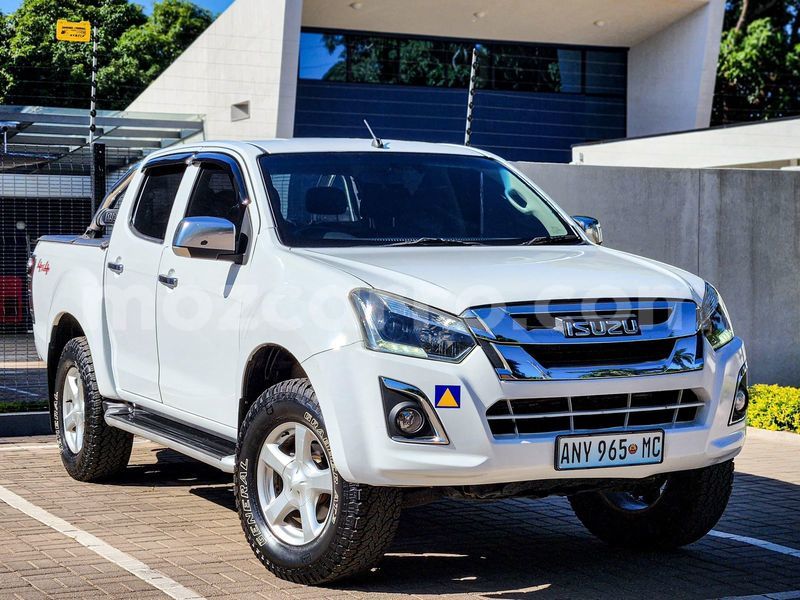 Big with watermark isuzu d max maputo maputo 39218