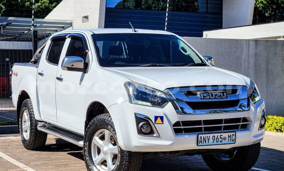 Nunua Ilio tumika Isuzu D-MAX Nyeupe Gari ndani ya Maputo nchini Maputo Nunua Ilio tumika Isuzu D-MAX Nyeupe Gari ndani ya Maputo nchini Maputo