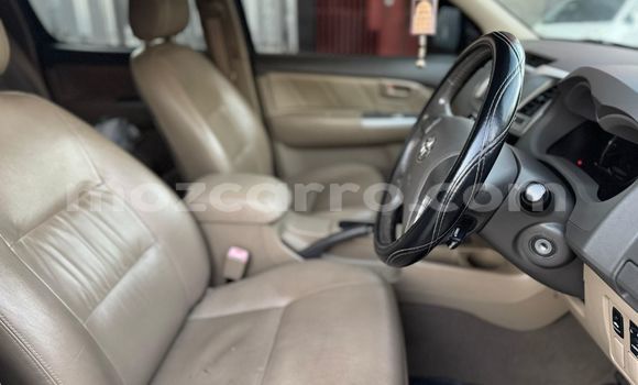 Tenga Tsaru Toyota Hilux Zvimwe Mota in Maputo in Maputo Tenga Tsaru Toyota Hilux Zvimwe Mota in Maputo in Maputo