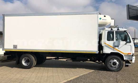 Comprar Usado Nissan UD Branco Caminhão em Maputo em Maputo Comprar Usado Nissan UD Branco Caminhão em Maputo em Maputo
