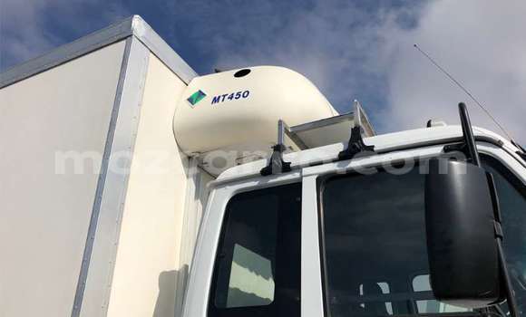 Comprar Usado Nissan UD Branco Caminhão em Maputo em Maputo Comprar Usado Nissan UD Branco Caminhão em Maputo em Maputo