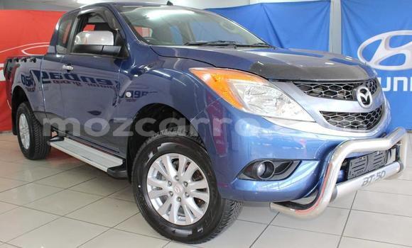 Comprar Usado Mazda BT-50 Azul Carro em Maputo em Maputo