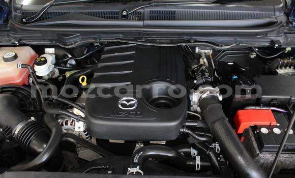 Comprar Usado Mazda BT-50 Azul Carro em Maputo em Maputo Comprar Usado Mazda BT-50 Azul Carro em Maputo em Maputo