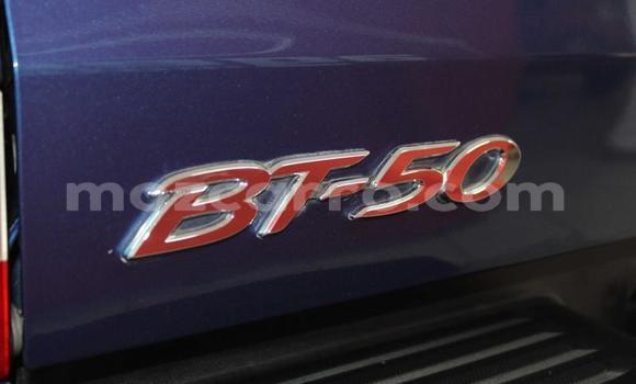 Comprar Usado Mazda BT-50 Azul Carro em Maputo em Maputo Comprar Usado Mazda BT-50 Azul Carro em Maputo em Maputo