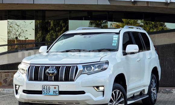 Nunua Ilio tumika Toyota Land Cruiser Prado Nyeupe Gari ndani ya Maputo nchini Maputo Nunua Ilio tumika Toyota Land Cruiser Prado Nyeupe Gari ndani ya Maputo nchini Maputo