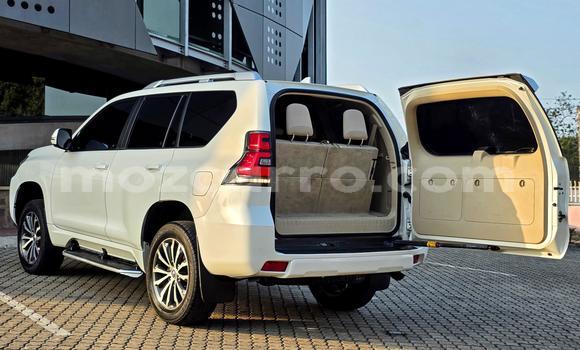 Nunua Ilio tumika Toyota Land Cruiser Prado Nyeupe Gari ndani ya Maputo nchini Maputo Nunua Ilio tumika Toyota Land Cruiser Prado Nyeupe Gari ndani ya Maputo nchini Maputo