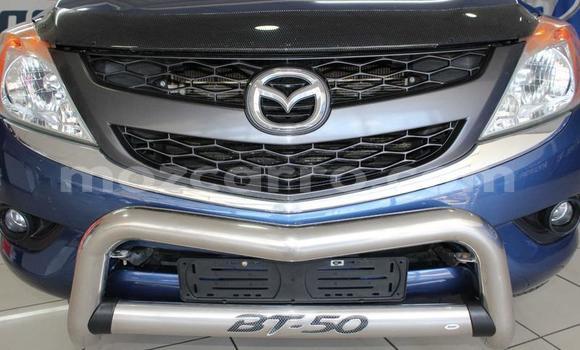 Comprar Usado Mazda BT-50 Azul Carro em Maputo em Maputo Comprar Usado Mazda BT-50 Azul Carro em Maputo em Maputo