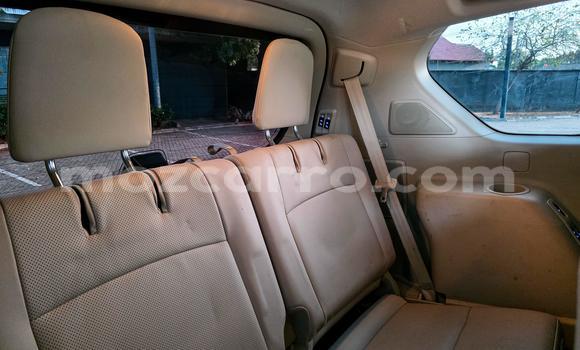 Nunua Ilio tumika Toyota Land Cruiser Prado Nyeupe Gari ndani ya Maputo nchini Maputo Nunua Ilio tumika Toyota Land Cruiser Prado Nyeupe Gari ndani ya Maputo nchini Maputo