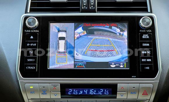 Nunua Ilio tumika Toyota Land Cruiser Prado Nyeupe Gari ndani ya Maputo nchini Maputo Nunua Ilio tumika Toyota Land Cruiser Prado Nyeupe Gari ndani ya Maputo nchini Maputo