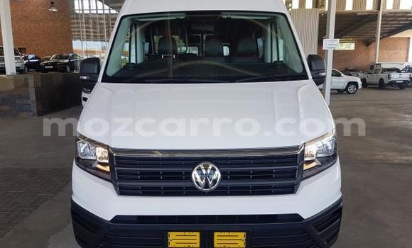 Comprar Usado Volkswagen Caravelle Branco Carro em Maputo em Maputo Comprar Usado Volkswagen Caravelle Branco Carro em Maputo em Maputo