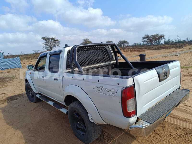 Big with watermark nissan hardbody maputo maputo 39276
