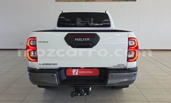 Comprar Usado Toyota Hilux Branco Carro em Maputo em Maputo Comprar Usado Toyota Hilux Branco Carro em Maputo em Maputo