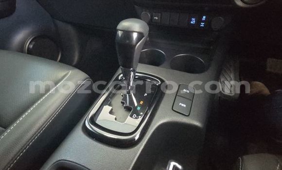 Comprar Usado Toyota Hilux Branco Carro em Maputo em Maputo Comprar Usado Toyota Hilux Branco Carro em Maputo em Maputo