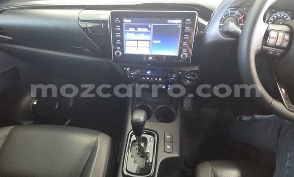 Comprar Usado Toyota Hilux Branco Carro em Maputo em Maputo Comprar Usado Toyota Hilux Branco Carro em Maputo em Maputo