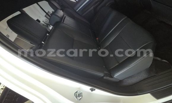 Comprar Usado Toyota Hilux Branco Carro em Maputo em Maputo Comprar Usado Toyota Hilux Branco Carro em Maputo em Maputo