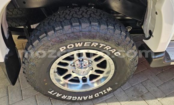 Buy Used Toyota Hilux White Car in Maputo in Maputo Buy Used Toyota Hilux White Car in Maputo in Maputo