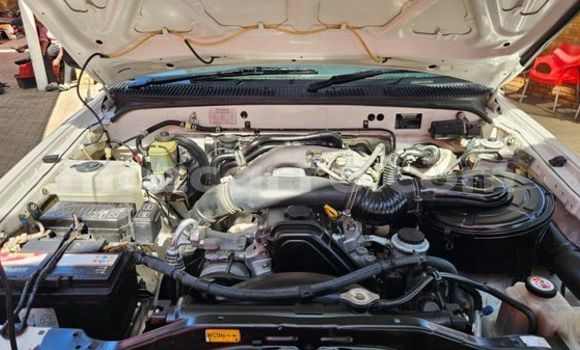 Buy Used Toyota Hilux White Car in Maputo in Maputo Buy Used Toyota Hilux White Car in Maputo in Maputo