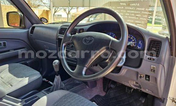 Buy Used Toyota Hilux White Car in Maputo in Maputo Buy Used Toyota Hilux White Car in Maputo in Maputo