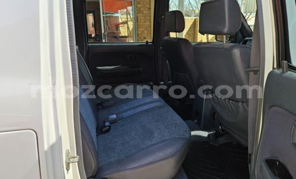 Buy Used Toyota Hilux White Car in Maputo in Maputo Buy Used Toyota Hilux White Car in Maputo in Maputo